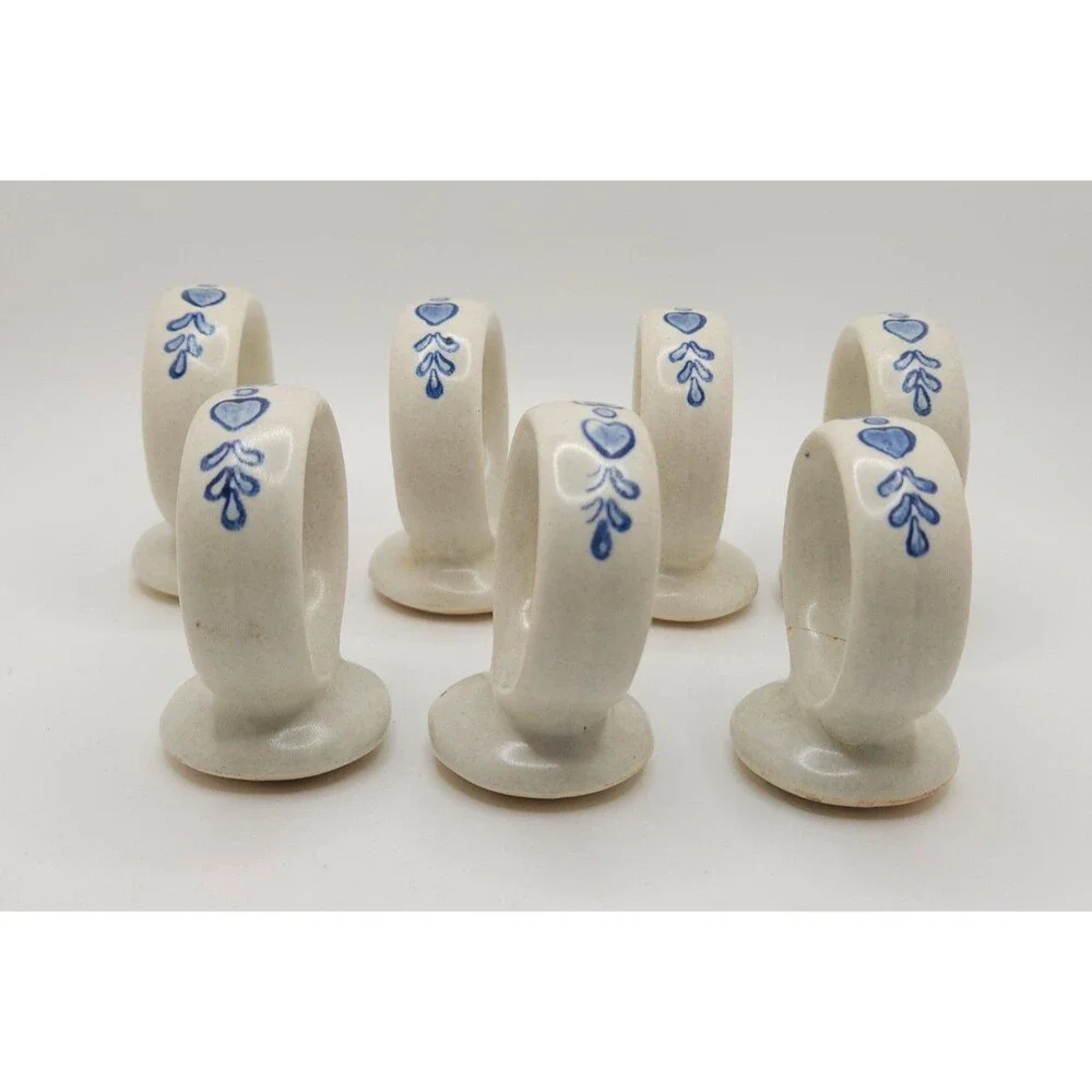 Set of 7 Vtg Pfaltzgraff Yorktowne Ceramic Stoneware Footed Napkin Rings Blue